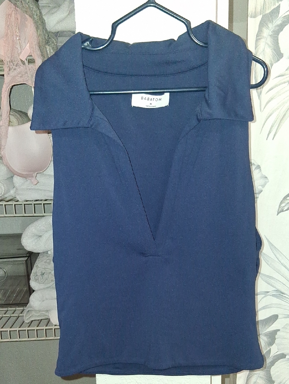 Babaton Navy Sleeveless Collared V-Neck Top